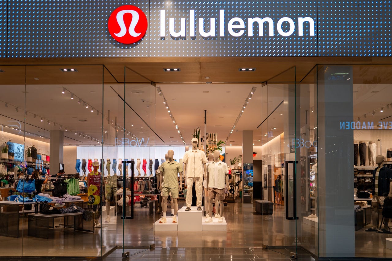 Lululemon cuts full-year outlook, warns of sales decline amid turnaround struggles